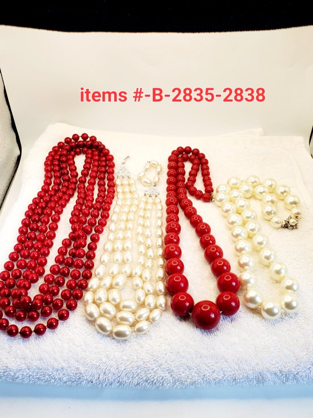 4 Vintage Necklaces, items # B- 2835-2838,. wt. 304 grams.